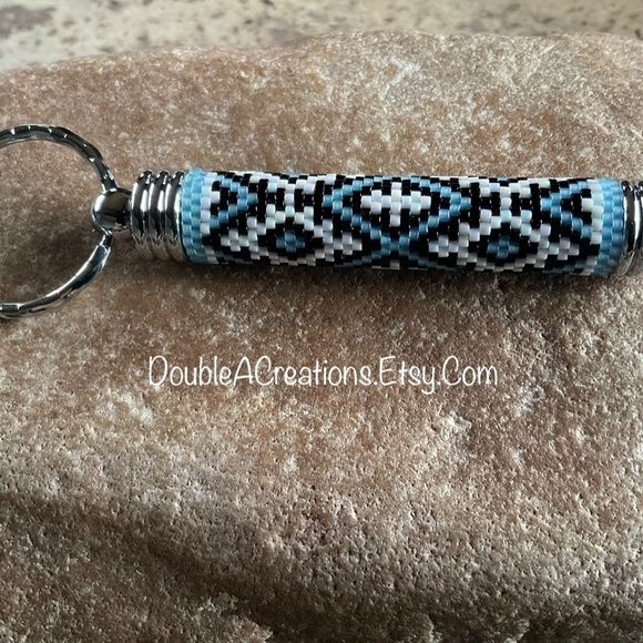 Southwest Sky Blue and Black Beaded Compartment Keychain, New, Handmade by Me - Picture 7 of 9